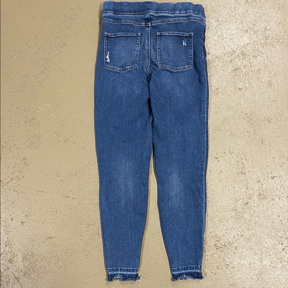 SPANX Distressed Skinny Raw Hem Ankle Jeans Medium - Picture 2 of 11